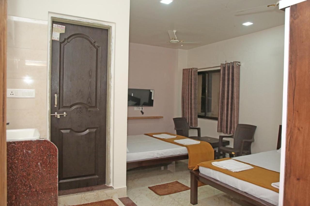 Hotel Madhusudan Executive Kolhapur Exterior photo